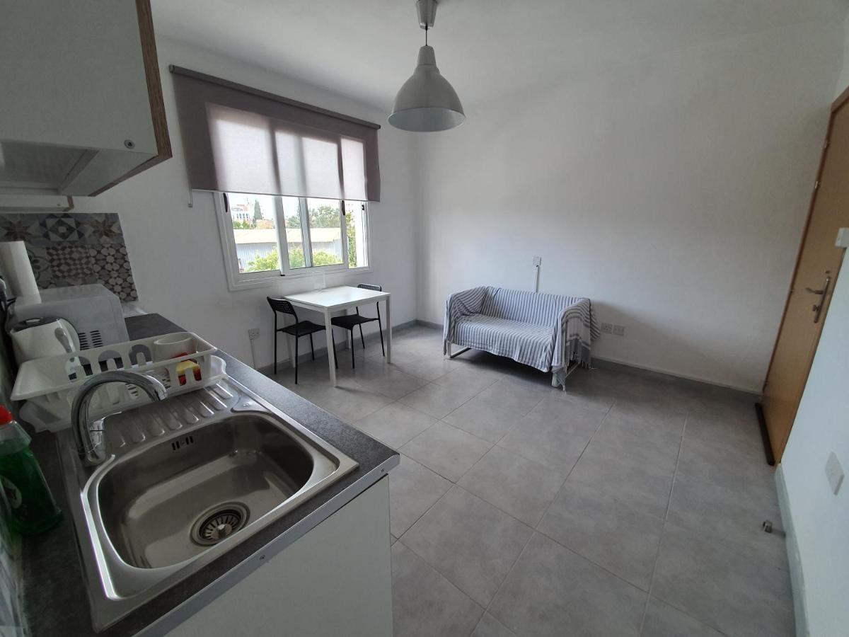 Valentinos Apartments Pafos Exterior foto