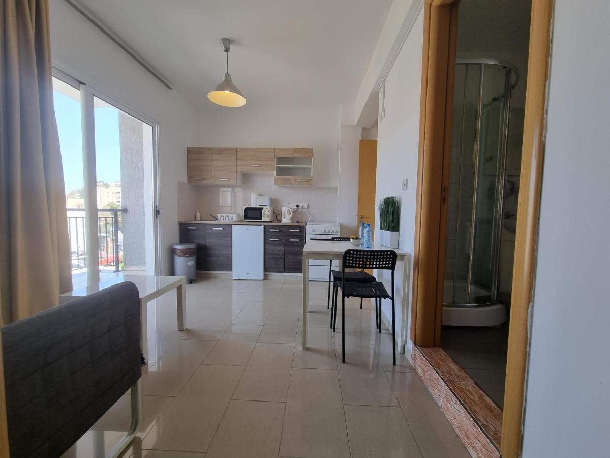 Valentinos Apartments Pafos Exterior foto