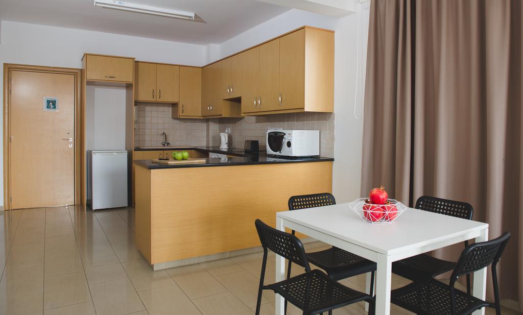 Valentinos Apartments Pafos Exterior foto