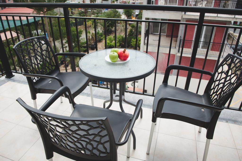 Valentinos Apartments Pafos Exterior foto