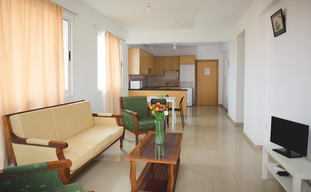Valentinos Apartments Pafos Exterior foto