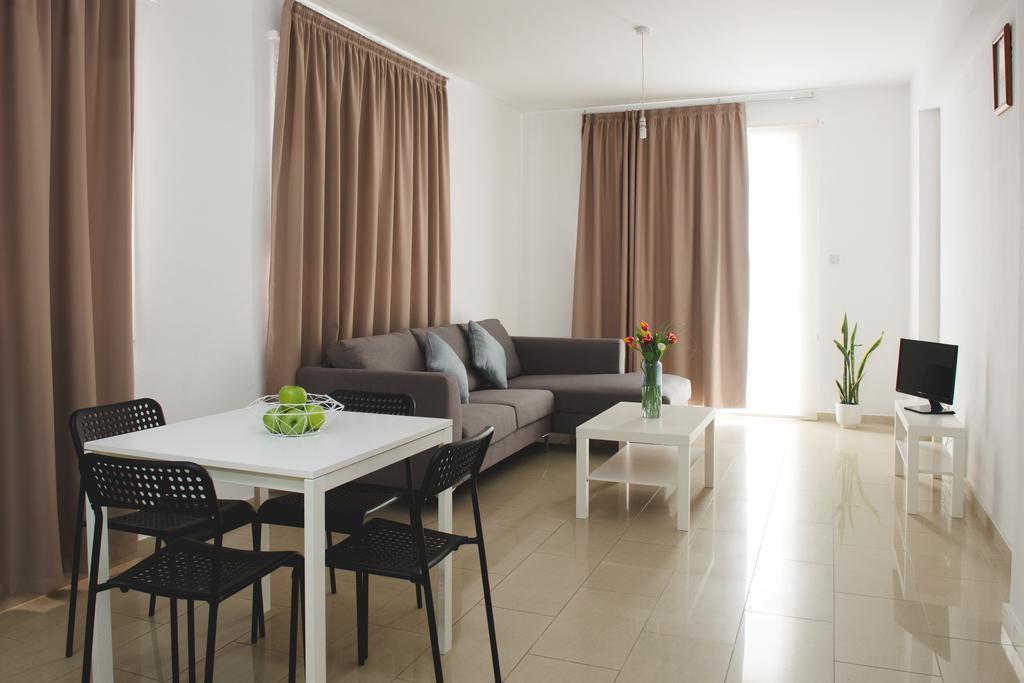 Valentinos Apartments Pafos Exterior foto