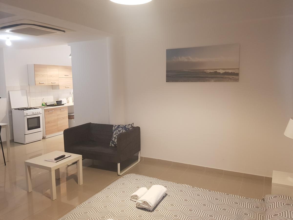 Valentinos Apartments Pafos Exterior foto