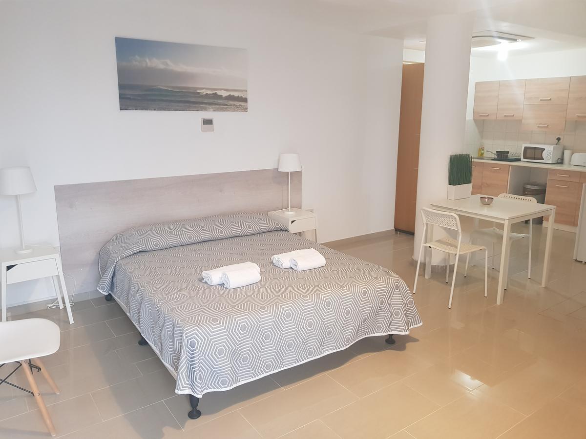 Valentinos Apartments Pafos Exterior foto