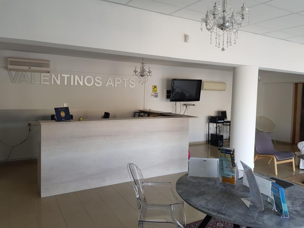 Valentinos Apartments Pafos Exterior foto