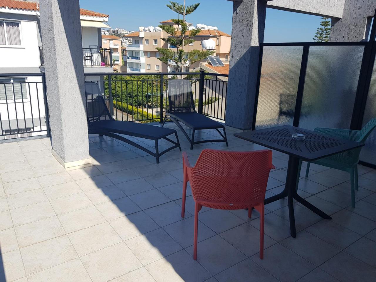 Valentinos Apartments Pafos Exterior foto