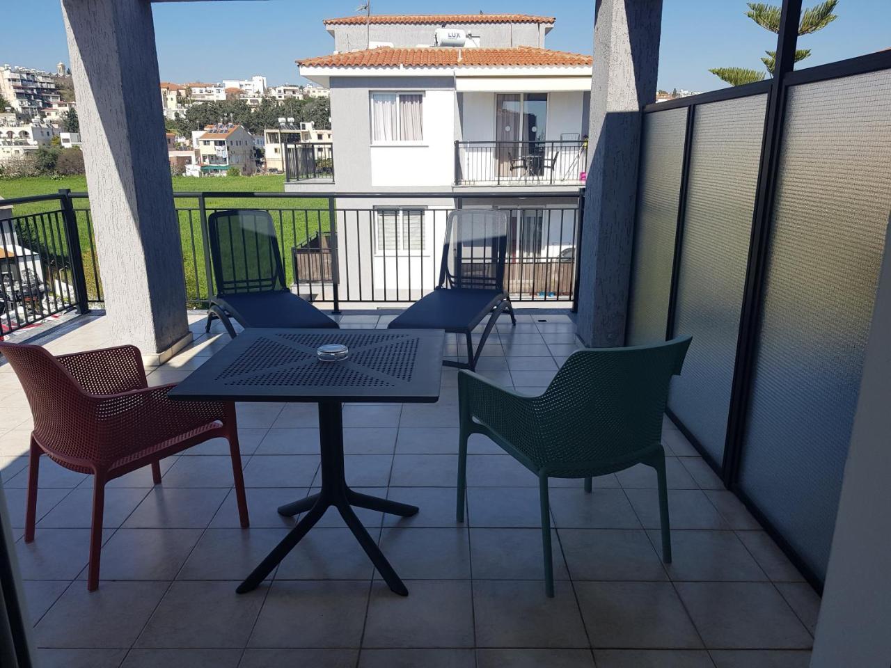 Valentinos Apartments Pafos Exterior foto