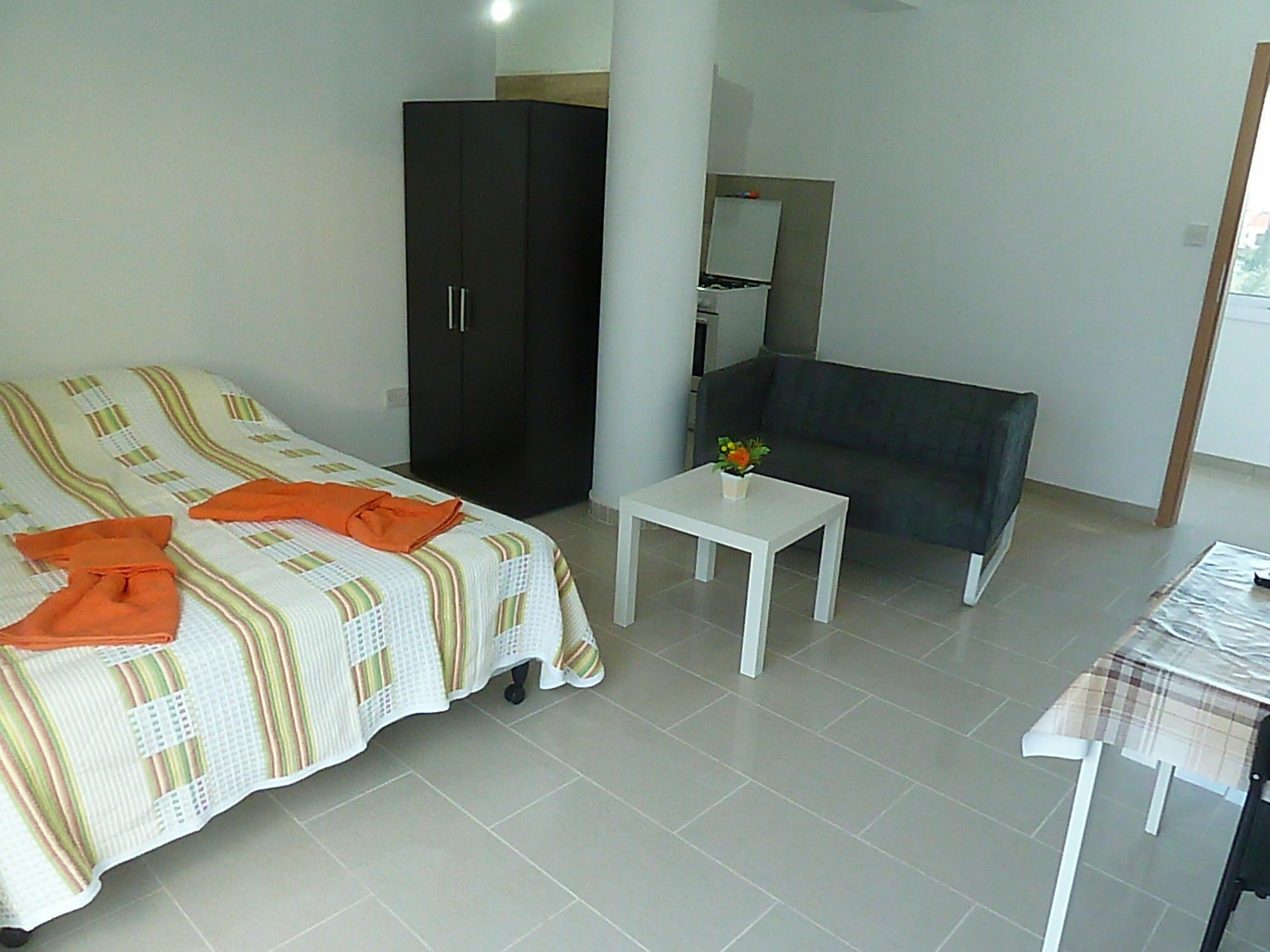 Valentinos Apartments Pafos Exterior foto